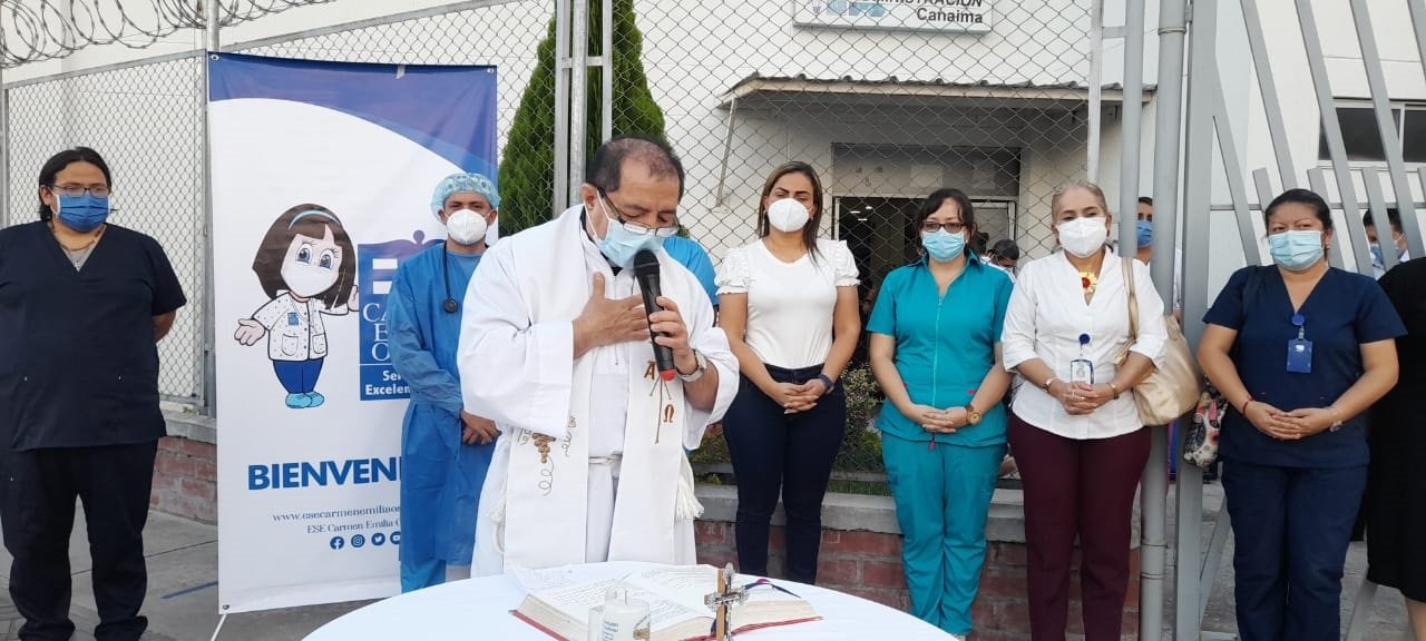 Ese Carmen Emilia Ospina Rindió Homenaje Al Personal Asistencial Que Batalla Contra El Covid-19