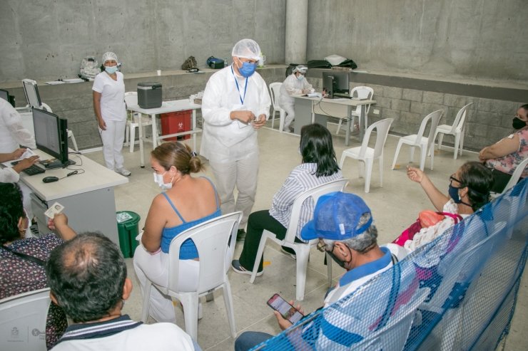 Este Sábado, Vacunarán Población De 55 A 59 Años Sin Agendamiento