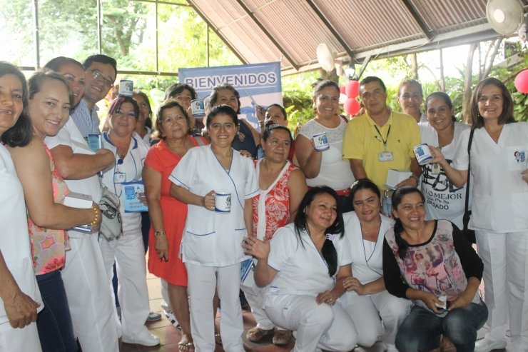 ESE Carmen Emilia Ospina rinde homenaje a las profesiones