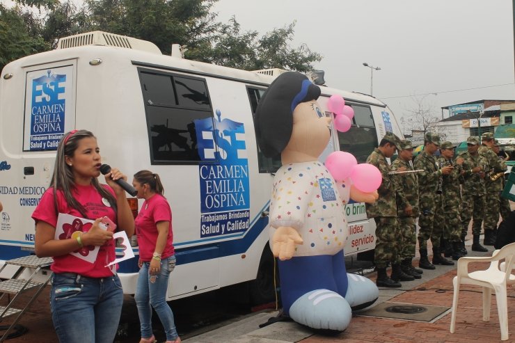 ESE Carmen Emilia Ospina participó en la Feria Institucional de Servicios para la mujer