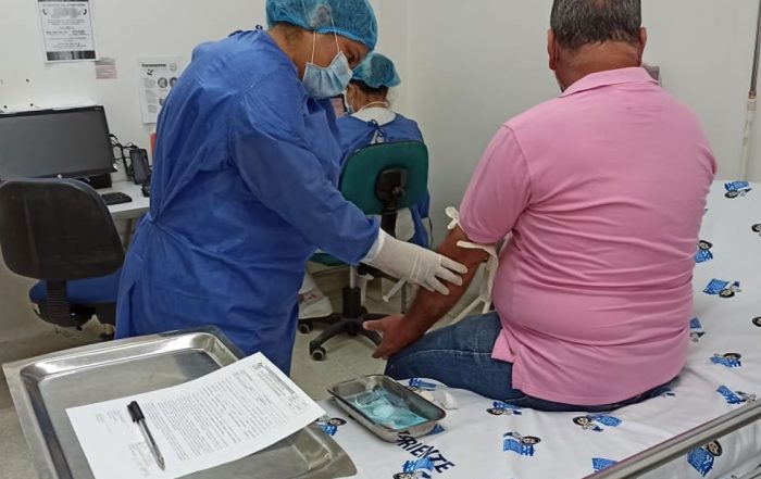 Adolescentes: Riesgos Para la Salud y Soluciones
