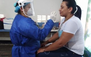 Adolescentes: Riesgos Para la Salud y Soluciones
