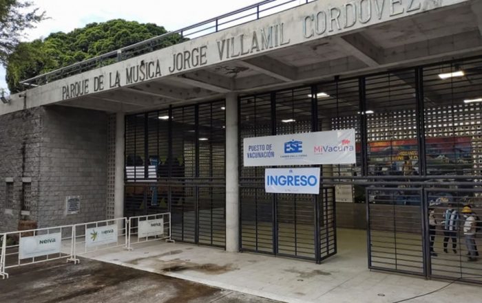 Alcald&iacute;a de Neiva y ESE Municipal Centralizan Vacunaci&oacute;n Covid-19 en el Parque de la M&uacute;sica