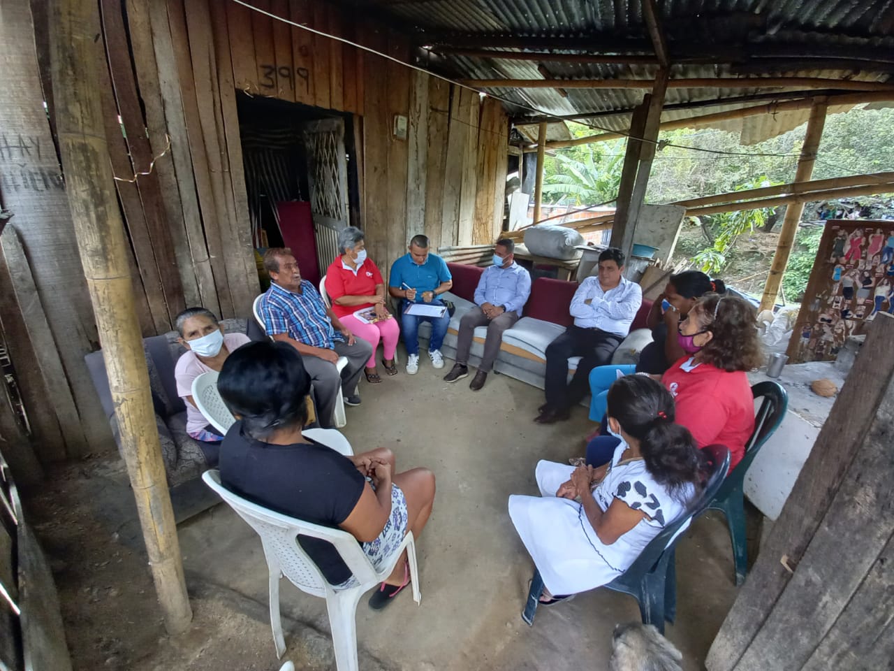 Socialización Servicios con Líderes de la Comuna 10