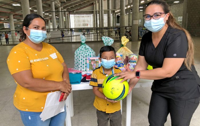 Con Regalos, ESE de Neiva Incentiva a Ciudadanos a Completar su Esquema de Vacunaci&oacute;n