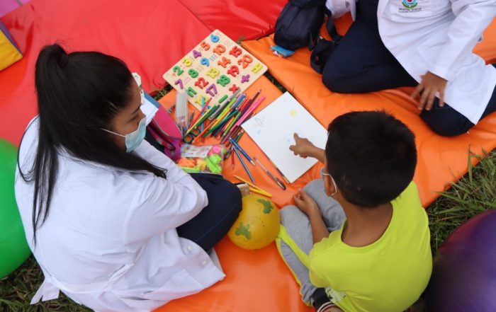 Ni&ntilde;os de El Cagu&aacute;n Recibieron Atenci&oacute;n en Salud