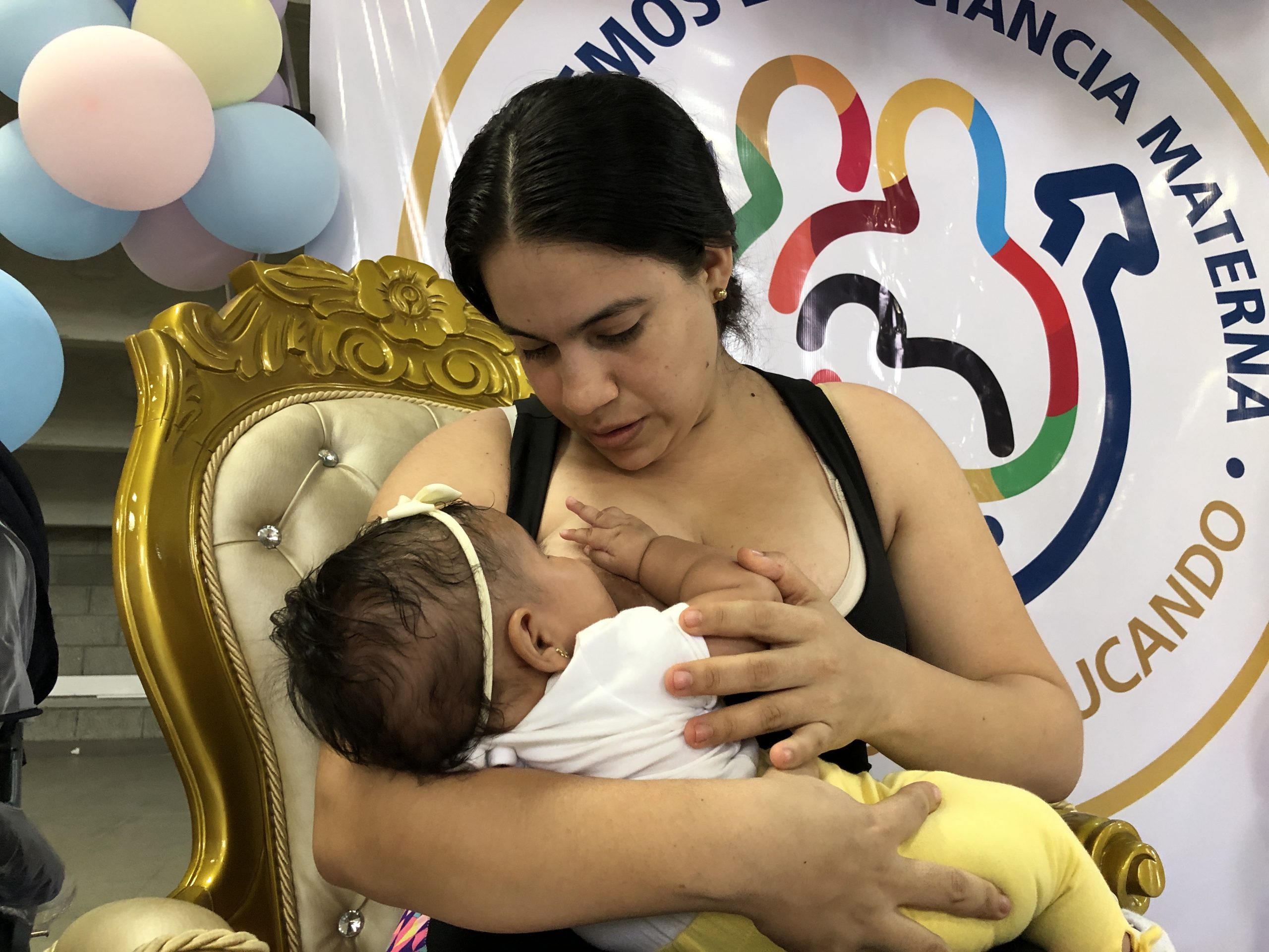 En la ESE Carmen Emilia Ospina se promueve la leche materna como alimento exclusivo para el lactante hasta los 6 meses de edad, y complementario, hasta los 2 años de edad.