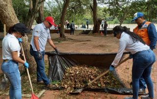 LA ACTIVIDAD SE REALIZÓ CON EL OBJETIVO DE EMBELLECER LOS ESPACIOS PÚBLICOS DE LA CIUDAD.